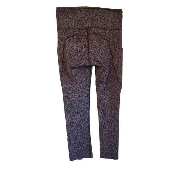 LULULEMON ATHLETICA Fast Free Crop II (Nulux 19') Size 4 - Picture 7 of 7